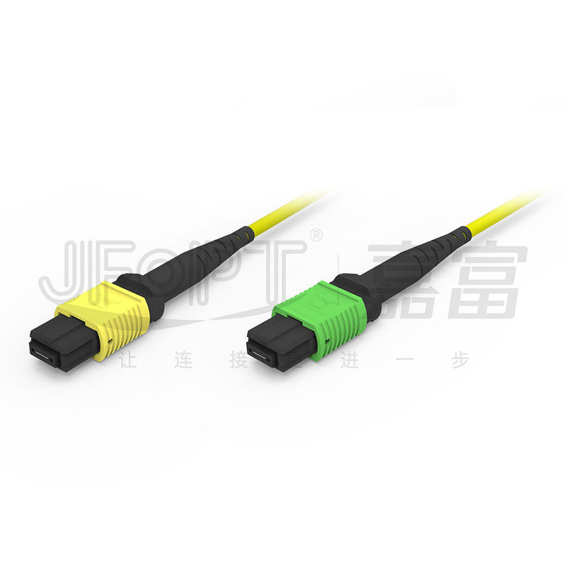10 Gigabit MPO yama kablosu Bilgisayar odasında optik sinyal bağlantısı için Hızlı bağlantı
