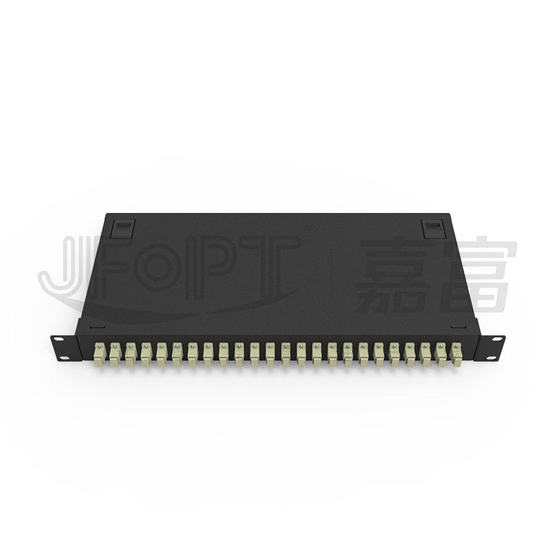 LC/SC/FC/ST Rack Mount Fiber Patch Panel 12/24core 19 inç Boyut Kapı Düğmesi Açılışı