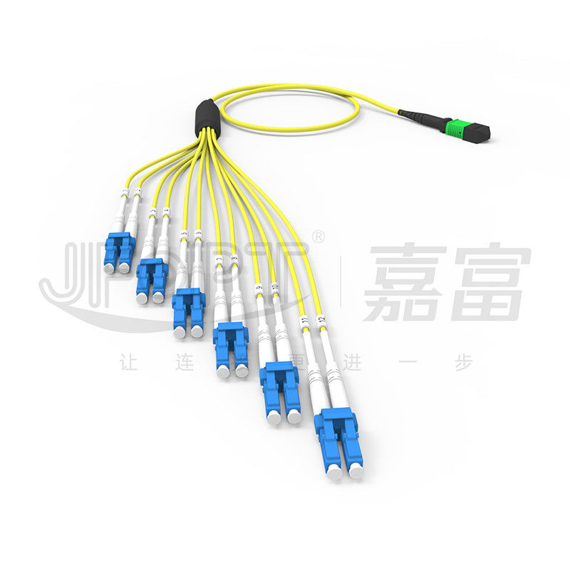Farklı Uzunluk tasarımı MPO-LC karmaşık kablolama ortamlarına uyum sağlar SM Breakout Kablo 12 Fiber Özelleştirilebilir LC DX Patch Cord