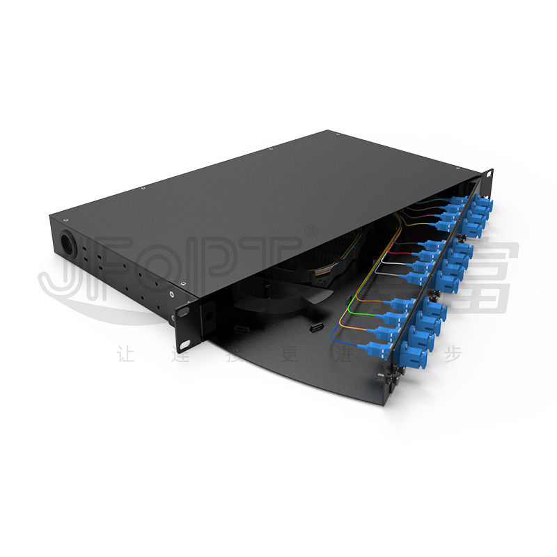 FTTZ FTTB 1U Döner Tasarım Füzyon Splice Tepsisi 12/24/48/96 çekirdekler Fiber Patch Panel Cold Rolled Steel Rack Mount Cabinet